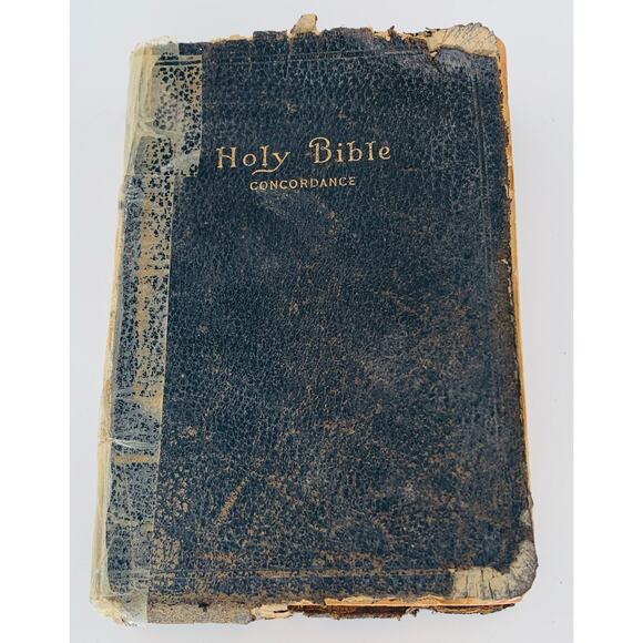 KJV Bible Thumb Index Holy Word Concordance Copywrite 1945 USA Made Imperfect - Picture 8 of 8